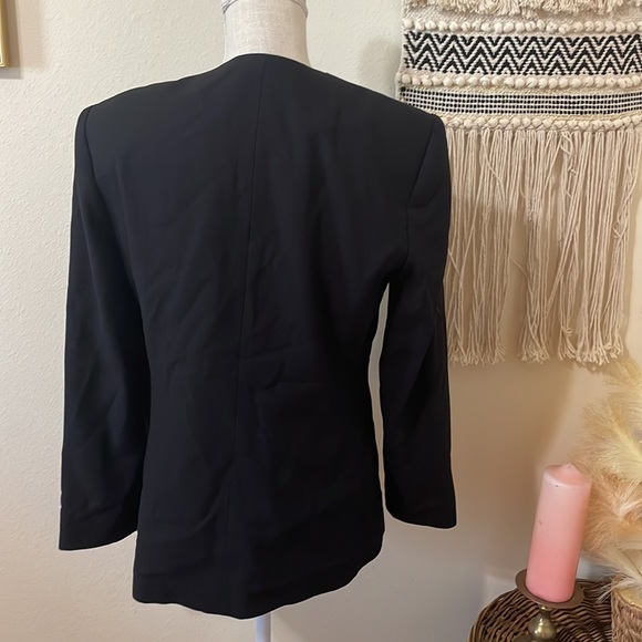 Vintage Kasper Blazer/ Black with Gold Hardware/ Size 8 - Picture 7 of 9